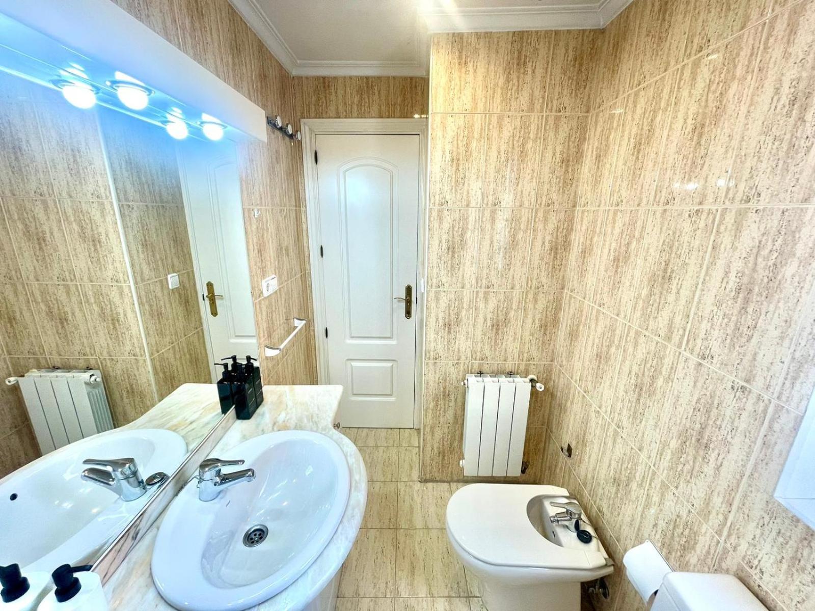 Acogedor Apartamento En Tetuan Madrid Exterior foto